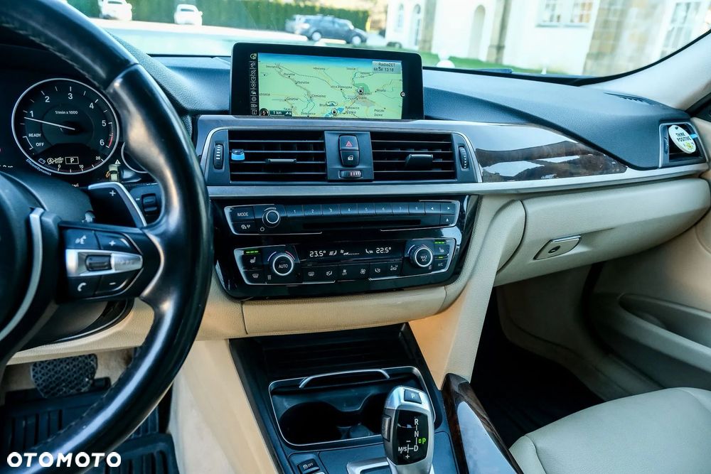 BMW Seria 3 320d xDrive Luxury Line - 19
