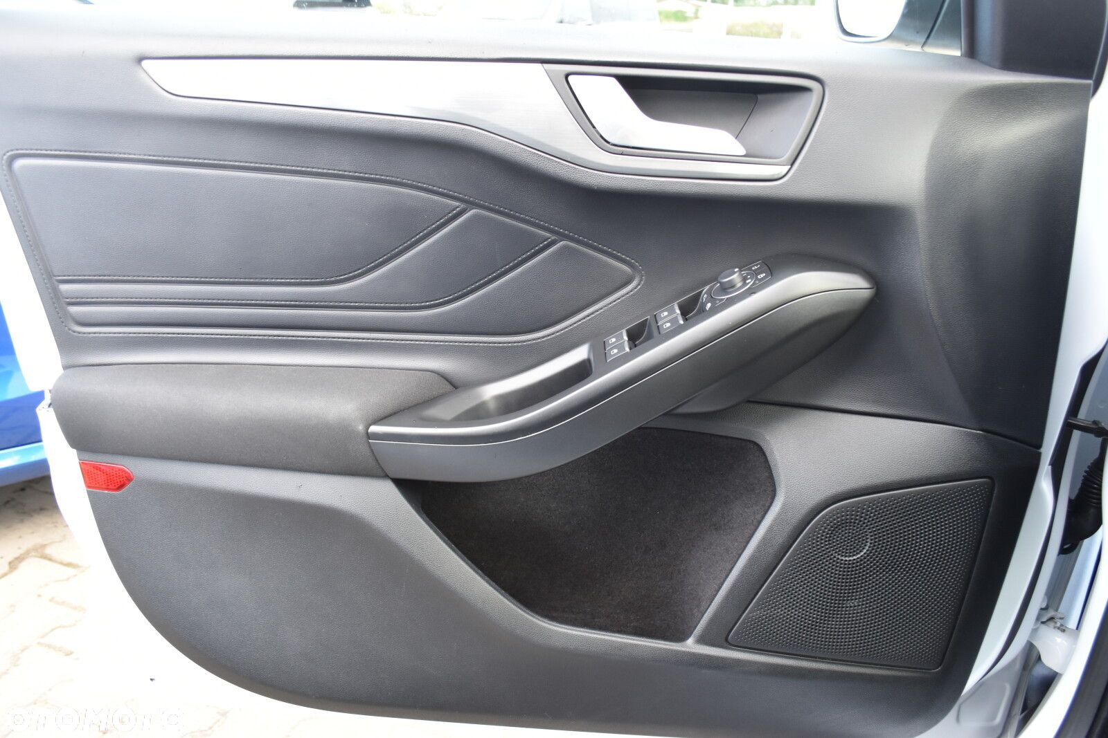 Ford Focus 1.0 EcoBoost Titanium - 23