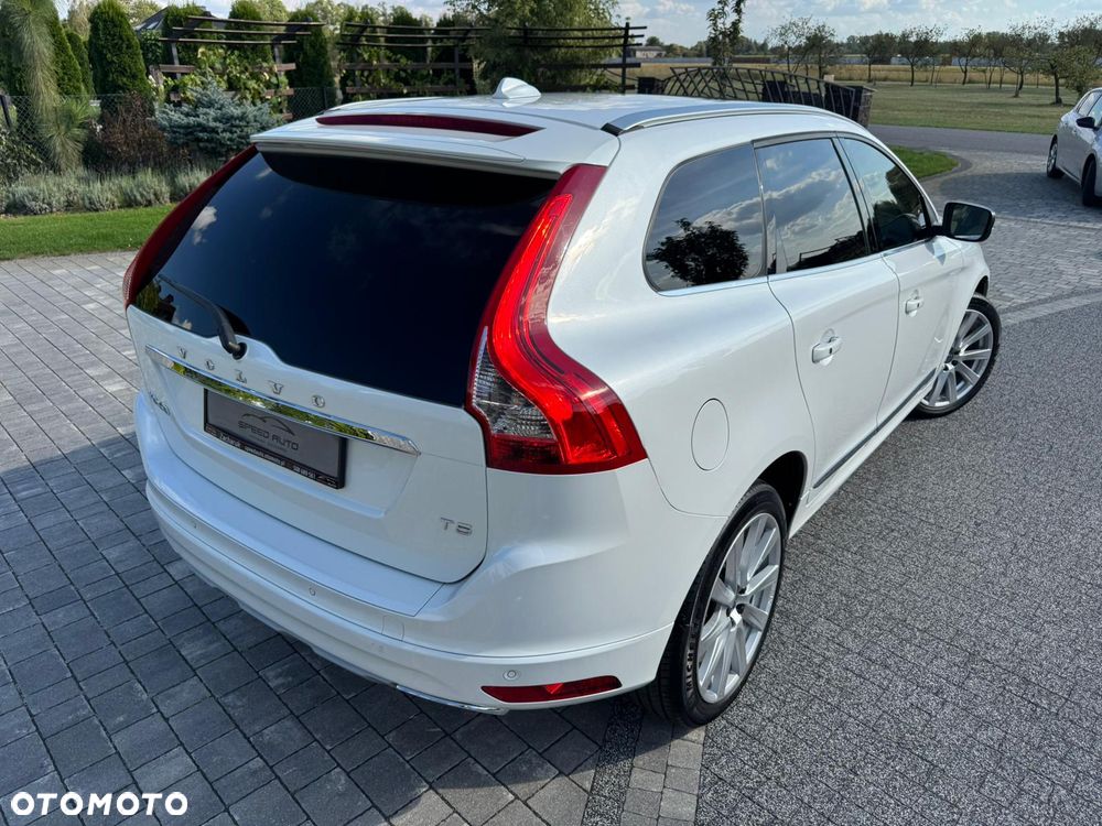 Volvo XC 60 - 25