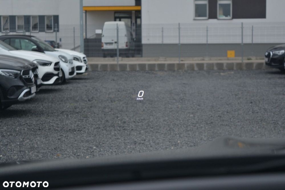 Mercedes-Benz GLE - 32