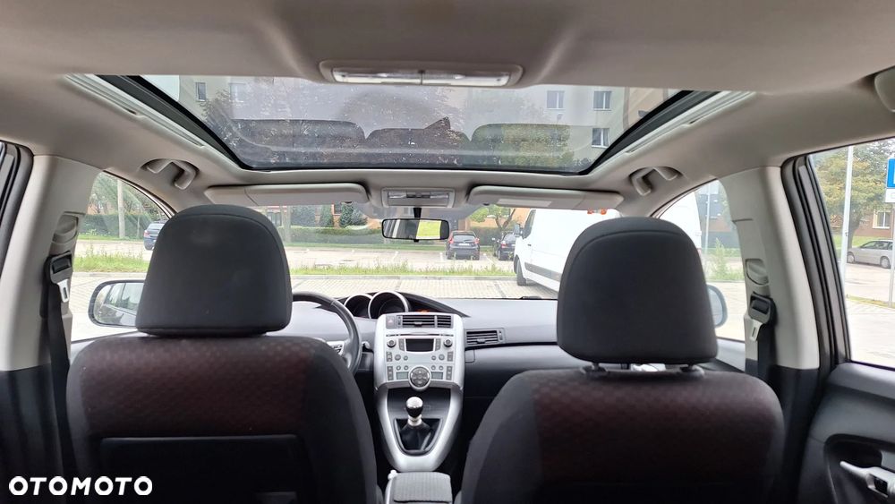 Toyota Verso 1.8 Premium - 8