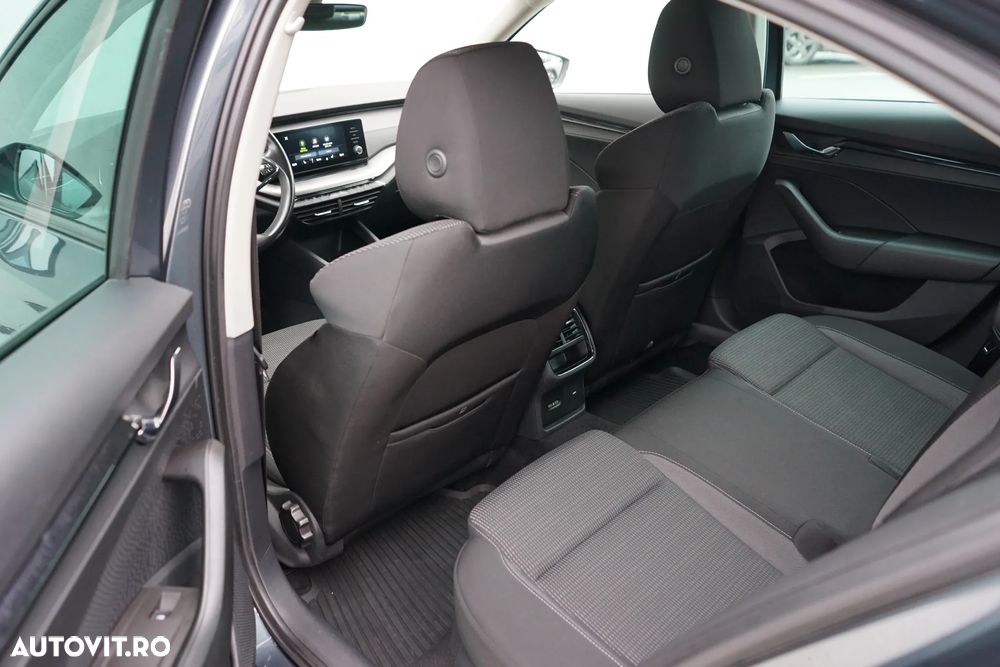 Skoda Octavia 2.0 TDI DSG Ambition - 25