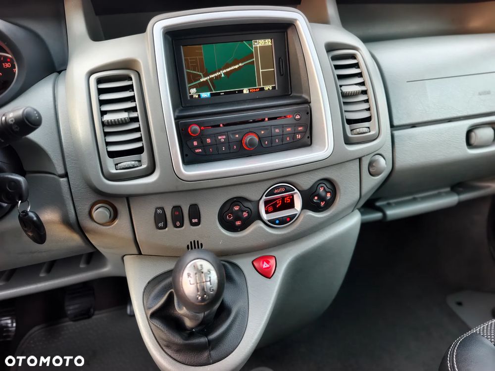 Renault Trafic - 11