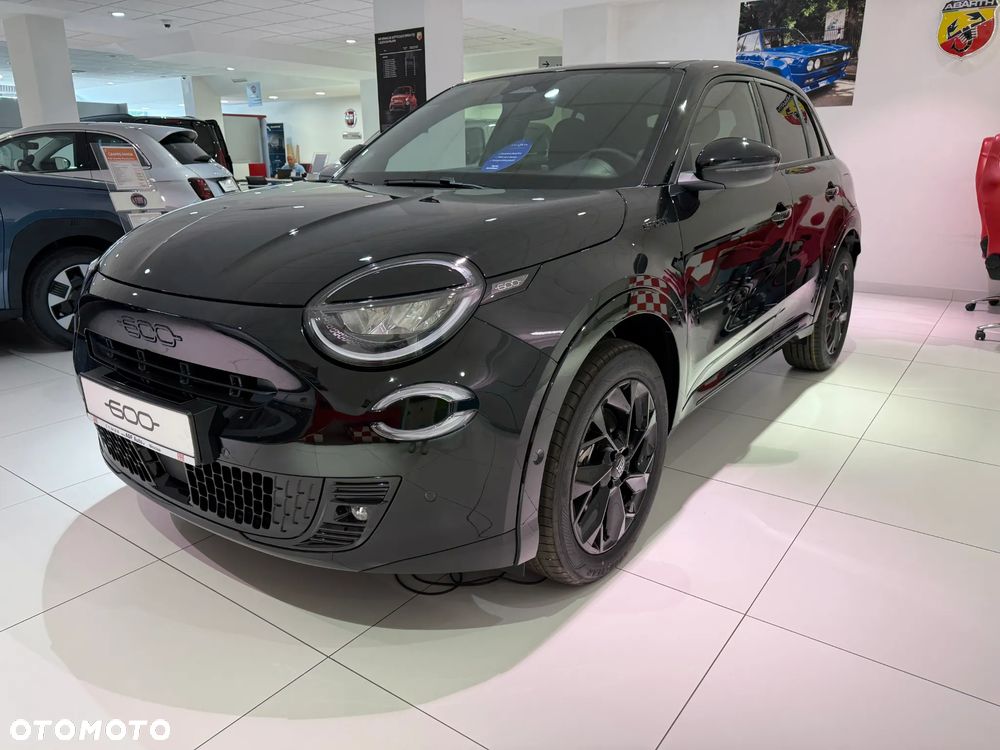 Fiat 600 1.2 Turbo Sport eDCT - 1