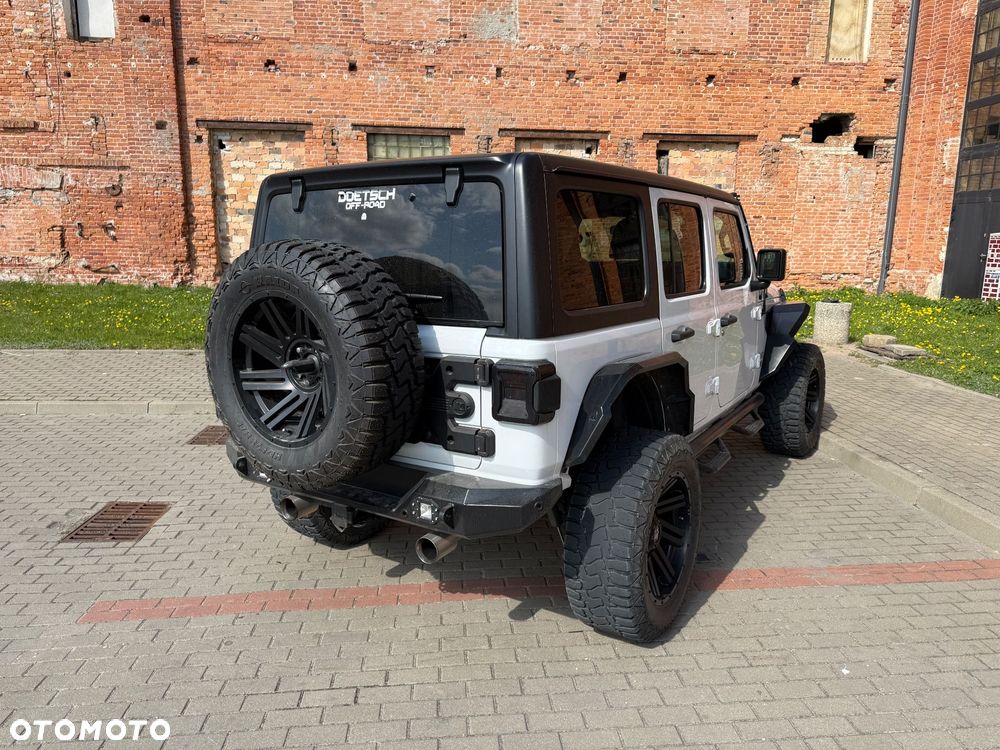 Jeep Wrangler - 20