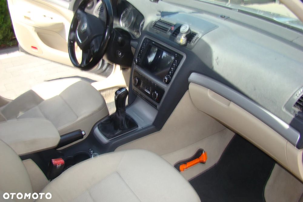 Skoda Octavia - 8