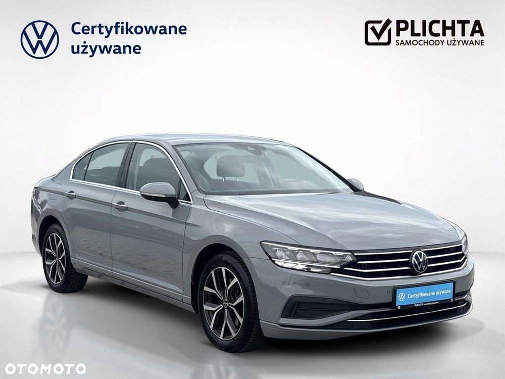 Volkswagen Passat - 8