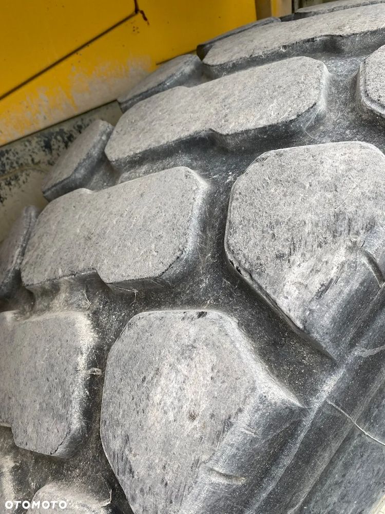 Komatsu WA200-5 / 12500 kg / b.ładna - 15