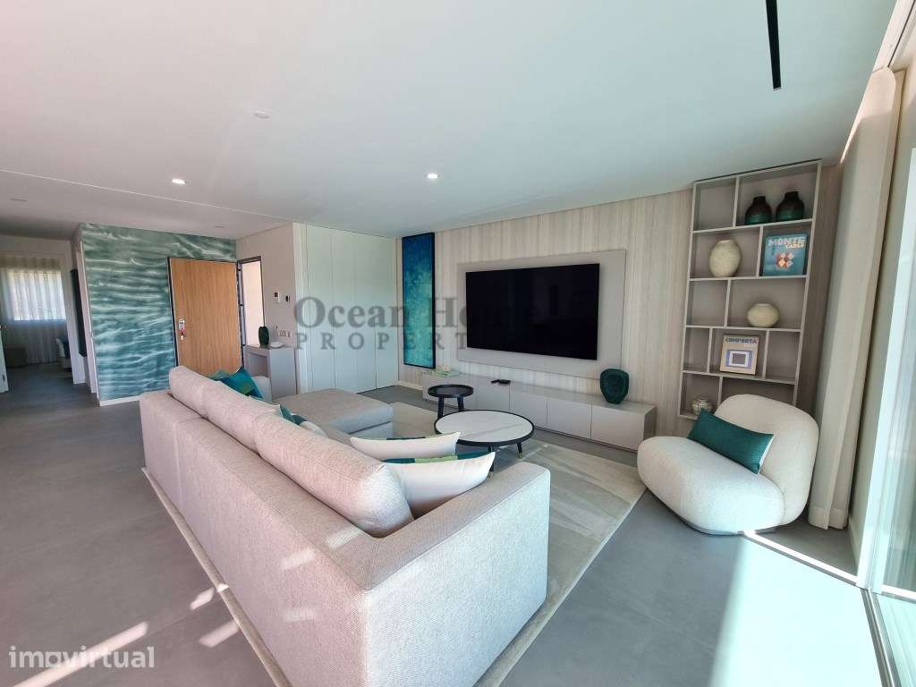 Apartamento T2 novo com garagem, piscina e vista mar, a 300 metros ... - Grande imagem: 4/30