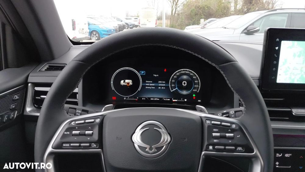 KG Mobility Rexton - 11