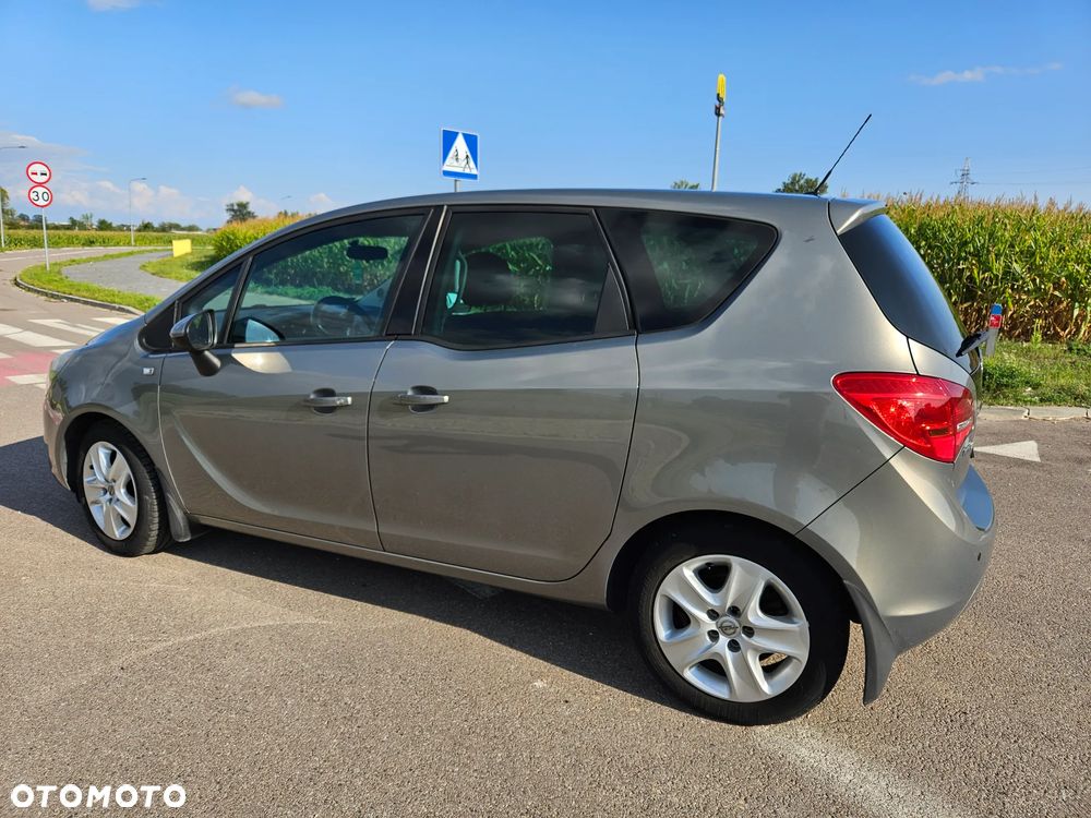 Opel Meriva 1.4 T Cosmo - 4