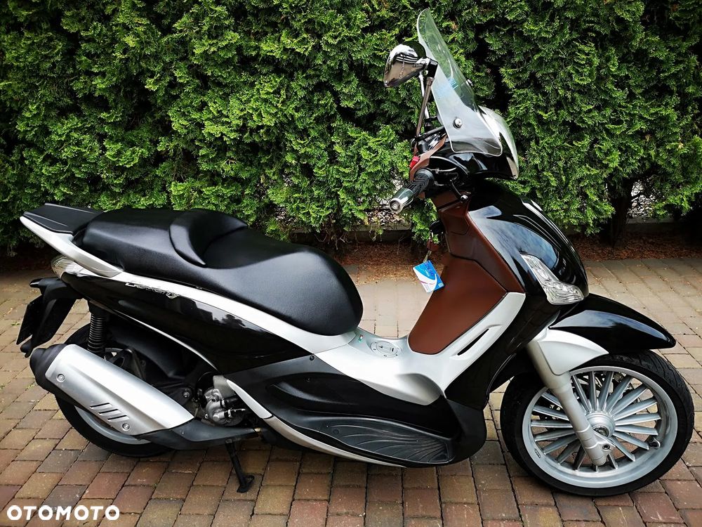 Piaggio Beverly - 18