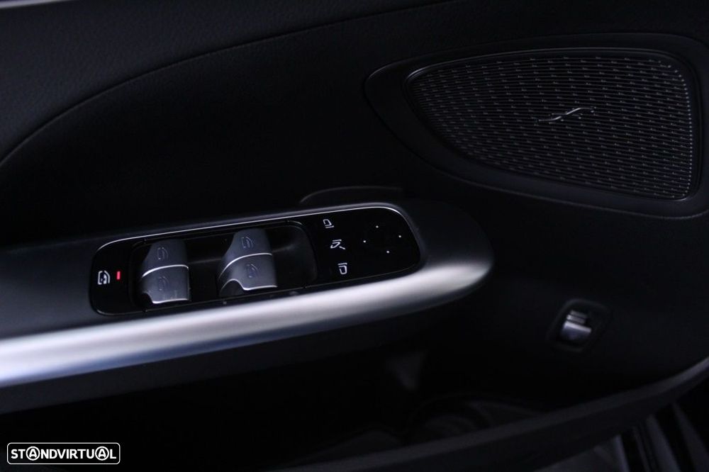 Mercedes-Benz C 300 de Avantgarde - 20