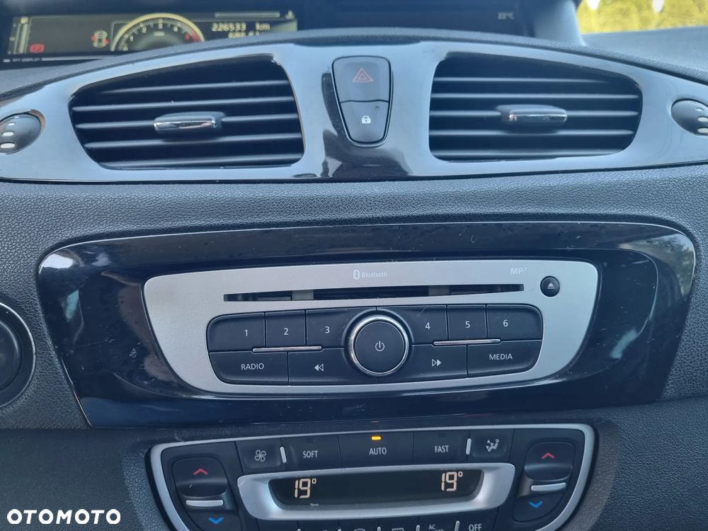 RENAULT GRAND SCENIC III 13-16 LIFT 2014 r. radioodtwarzacz radioodbiornik radio * - 1