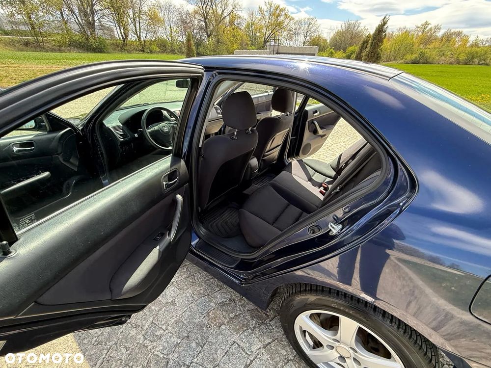 Honda Accord 2.0 Comfort - 13