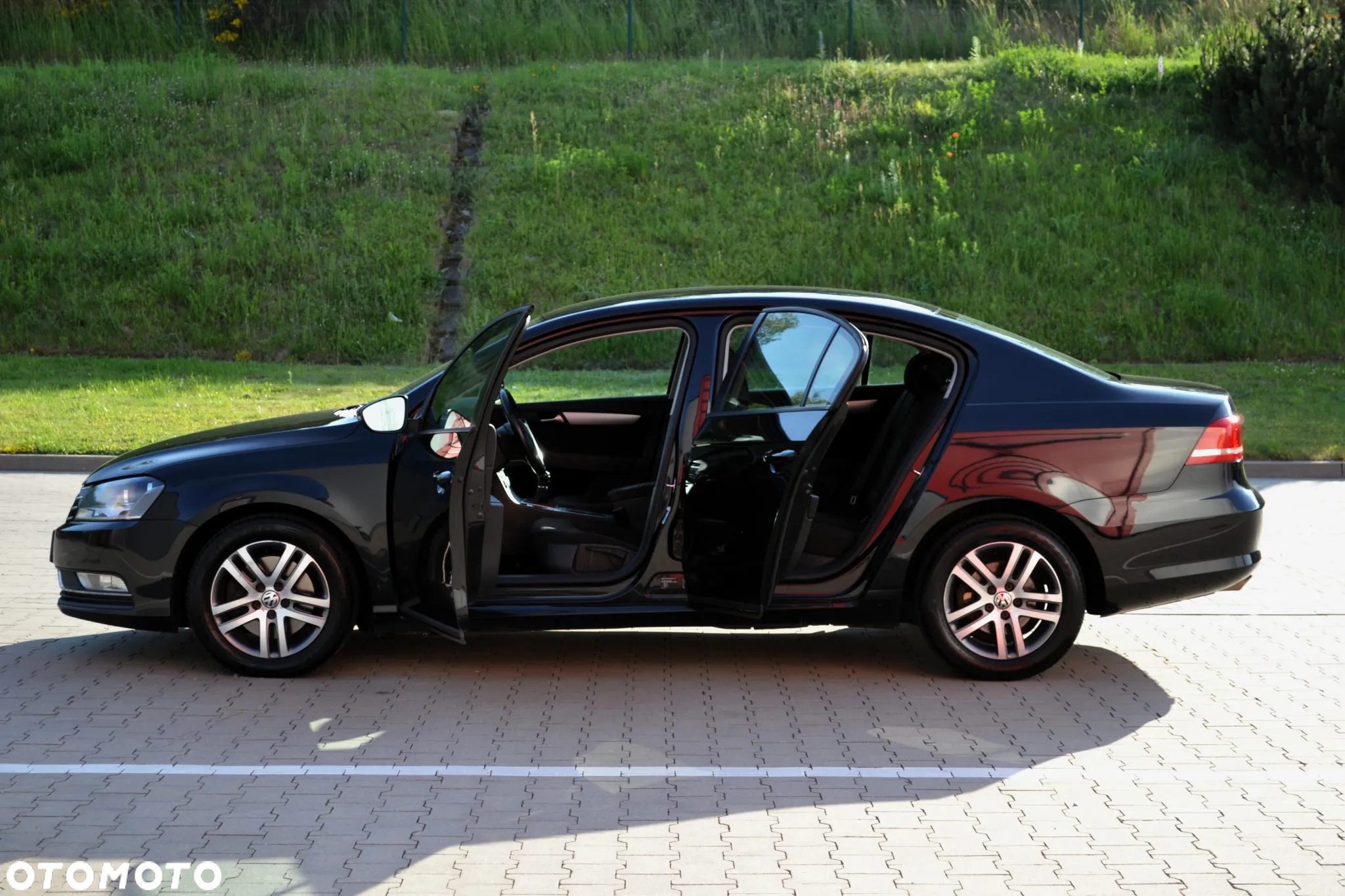 Volkswagen Passat 1.6 TDI Trendline Optimum - 25