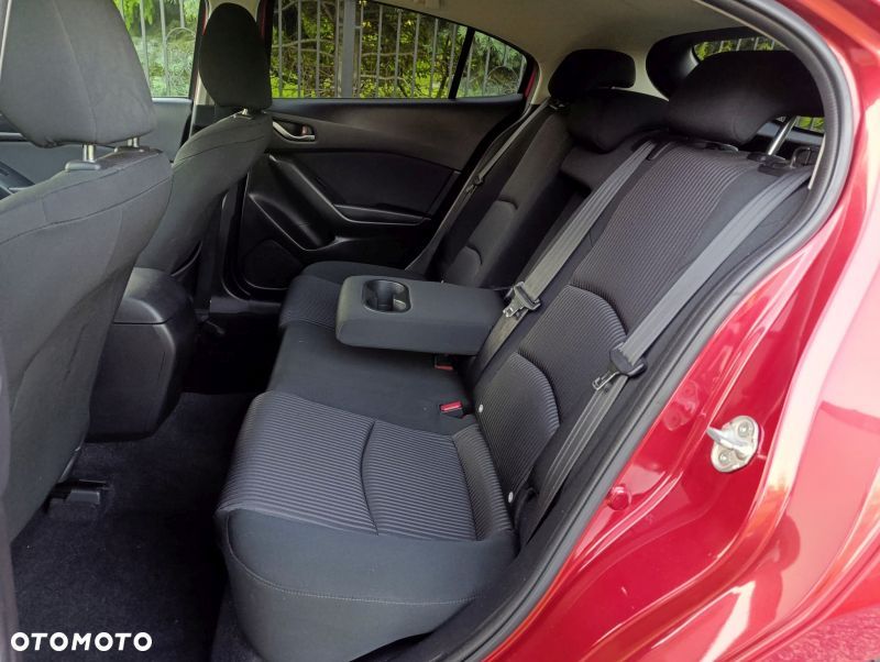 Mazda 3 1.6 Navi + - 12