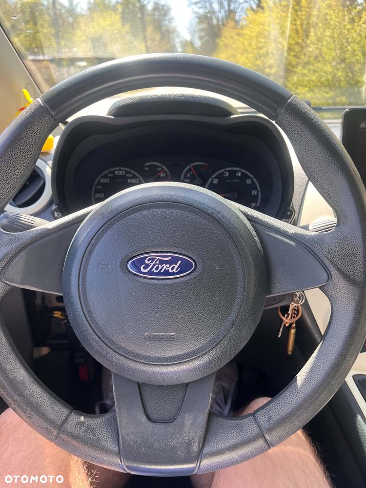 Ford KA - 3