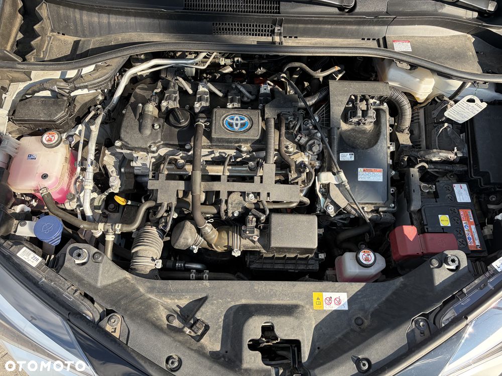 Toyota C-HR 1.8 Hybrid GPF GR Sport - 24