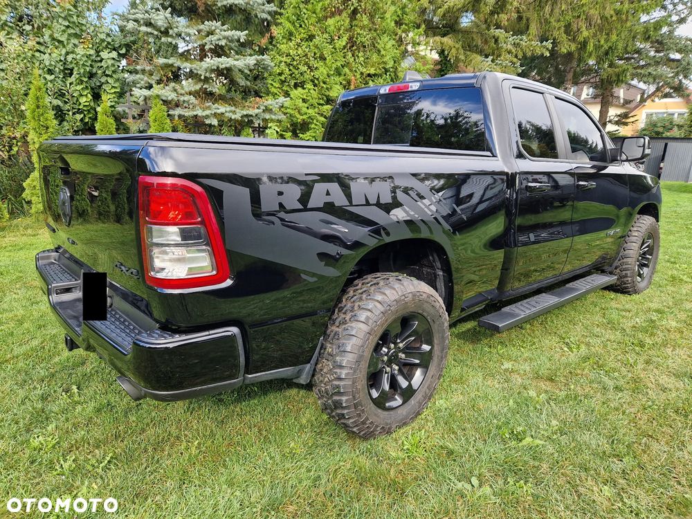 RAM 1500 5.7 Quad Cab Longbed Bighorn Black - 4