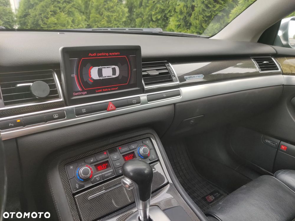 Audi S8 5.2 FSI Quattro - 10