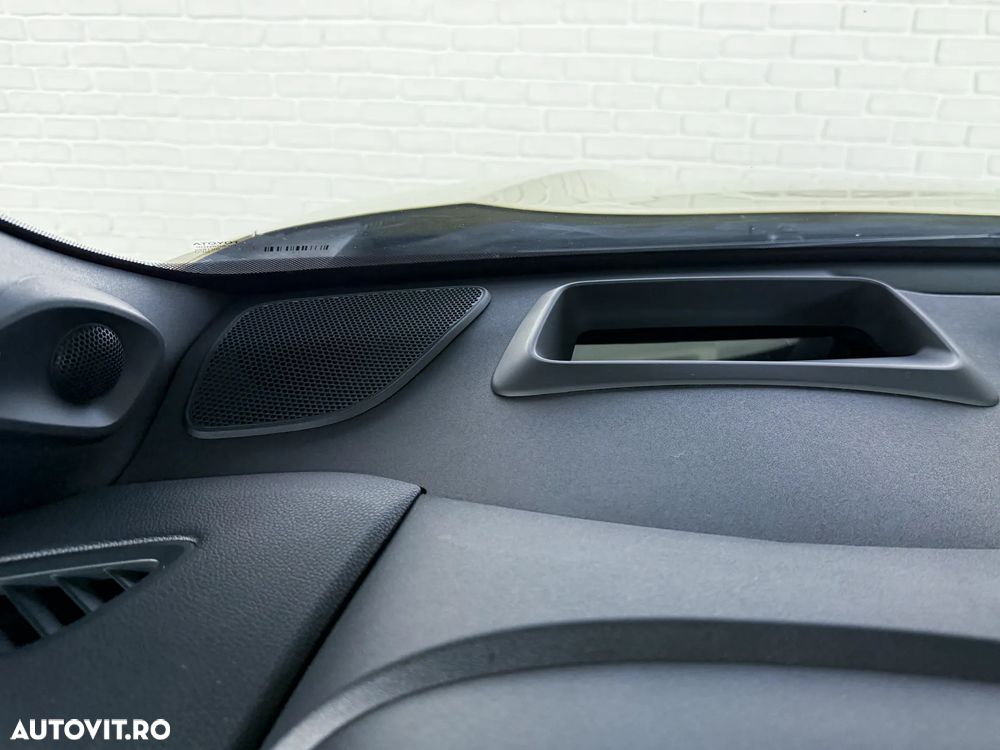 Toyota Yaris 1.5 130 CP HEV Premiere Edition - 15