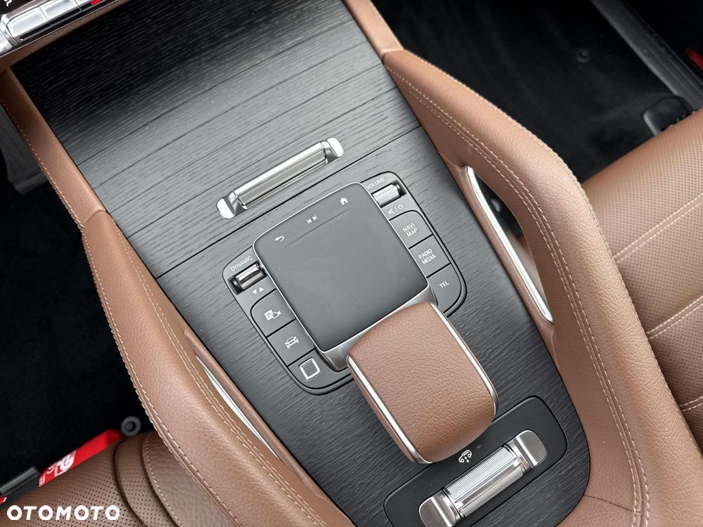 Mercedes-Benz GLE - 21