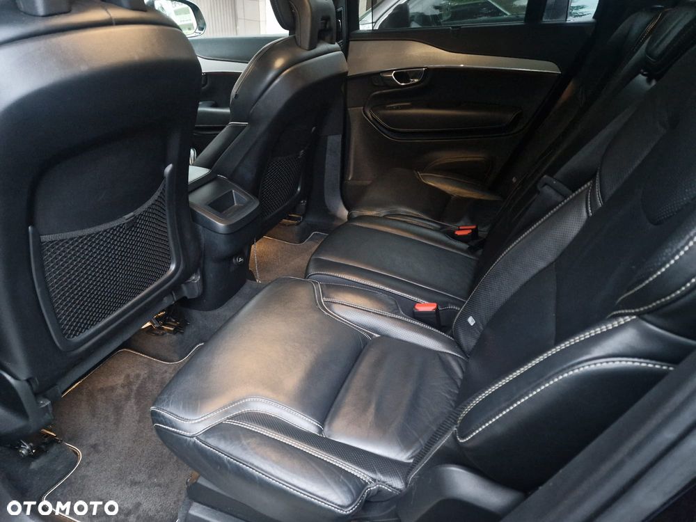 Volvo XC 90 D5 AWD R-Design 7os - 20
