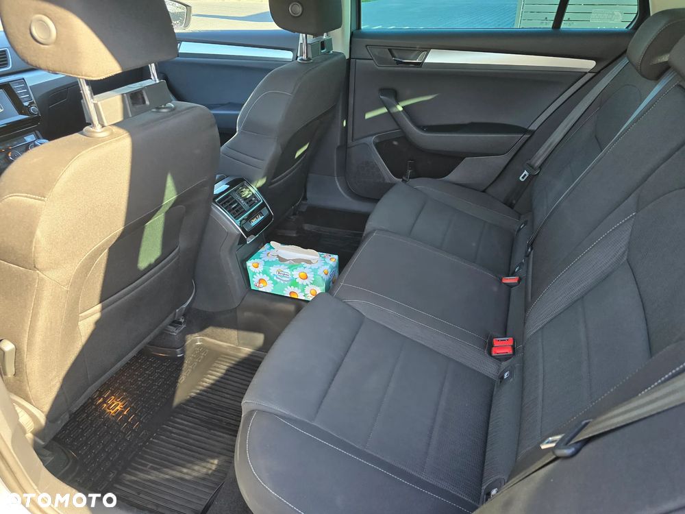 Skoda Superb 1.8 TSI Ambition - 9