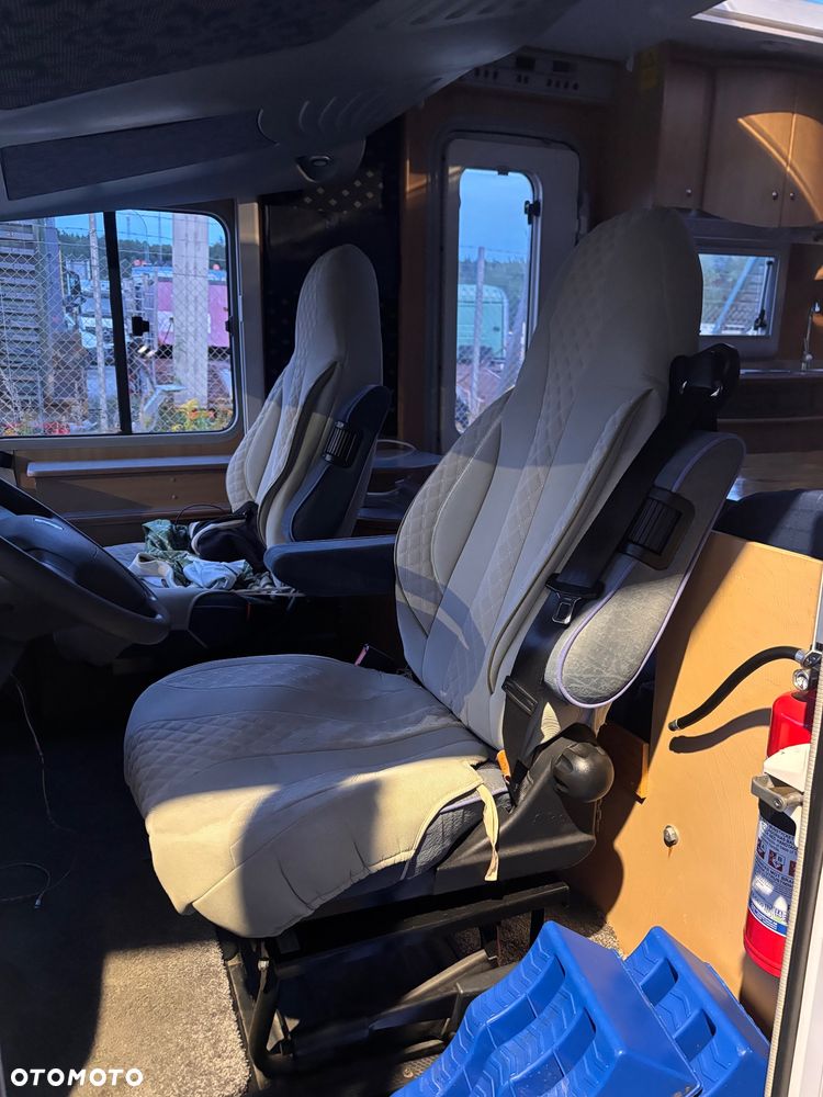 Burstner i591 Elegance - 11