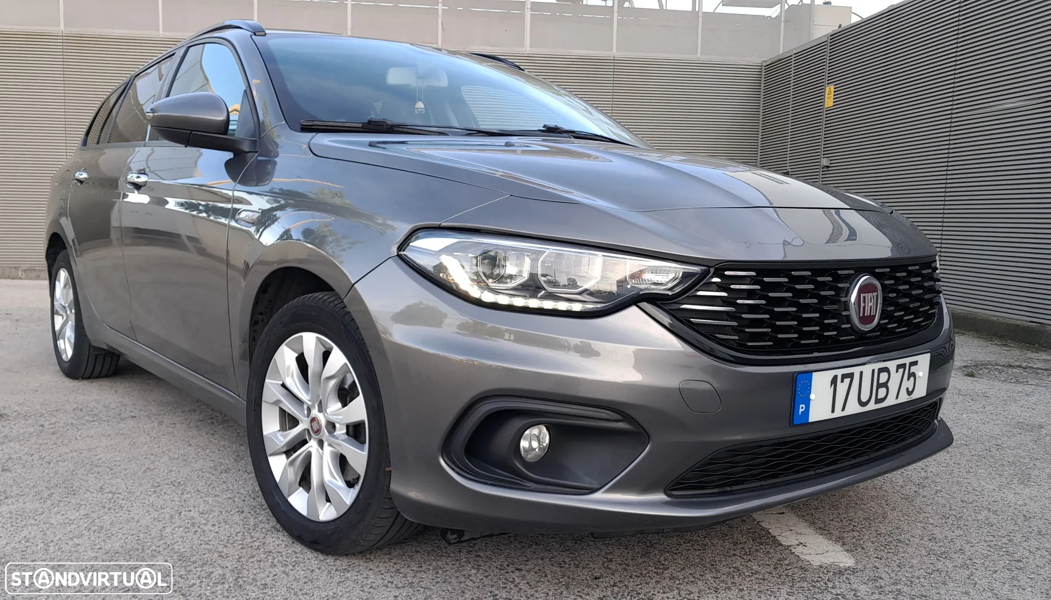 Fiat Tipo Station Wagon 1.3 M-Jet Lounge - 19
