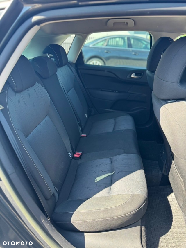 Citroën C4 1.6 e-HDi Exclusive MCP - 13