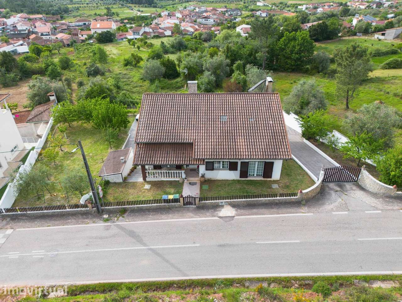 Moradia T4 em Larçã - Grande imagem: 4/60