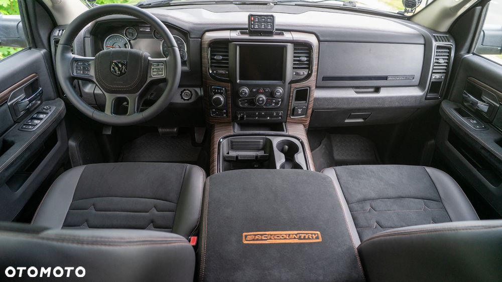 RAM 1500 5.7 Crew Cab Shortbed Laramie Sport Full - 12