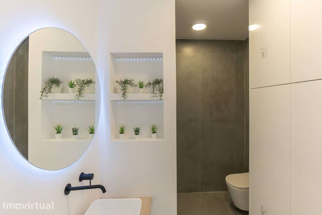 Apartamento T0+1 remodelado - Grande imagem: 3/26