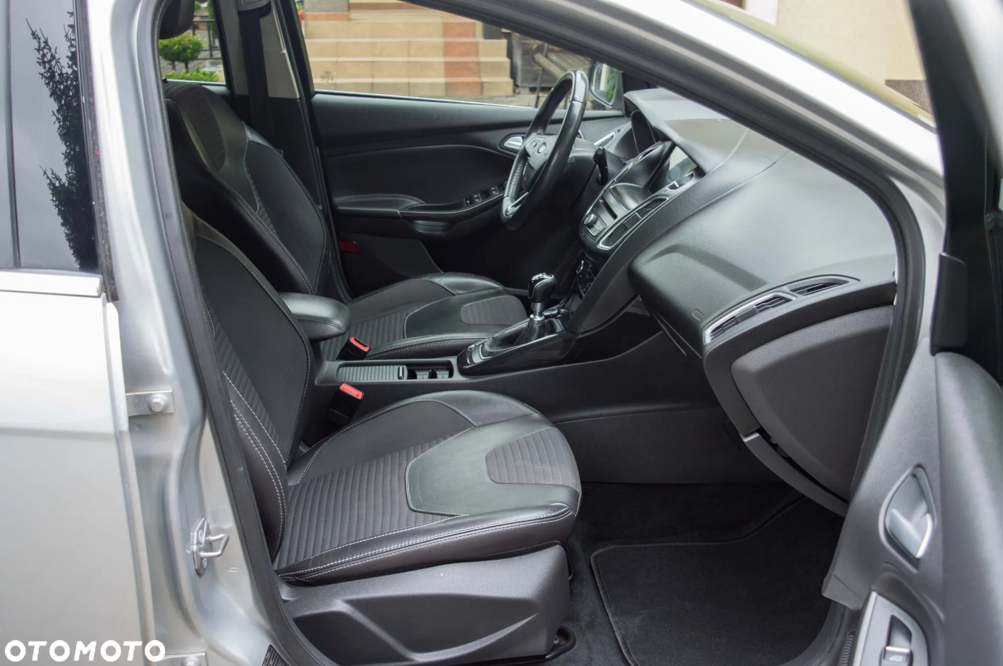 Ford Focus 2.0 TDCi Titanium ASS - 29