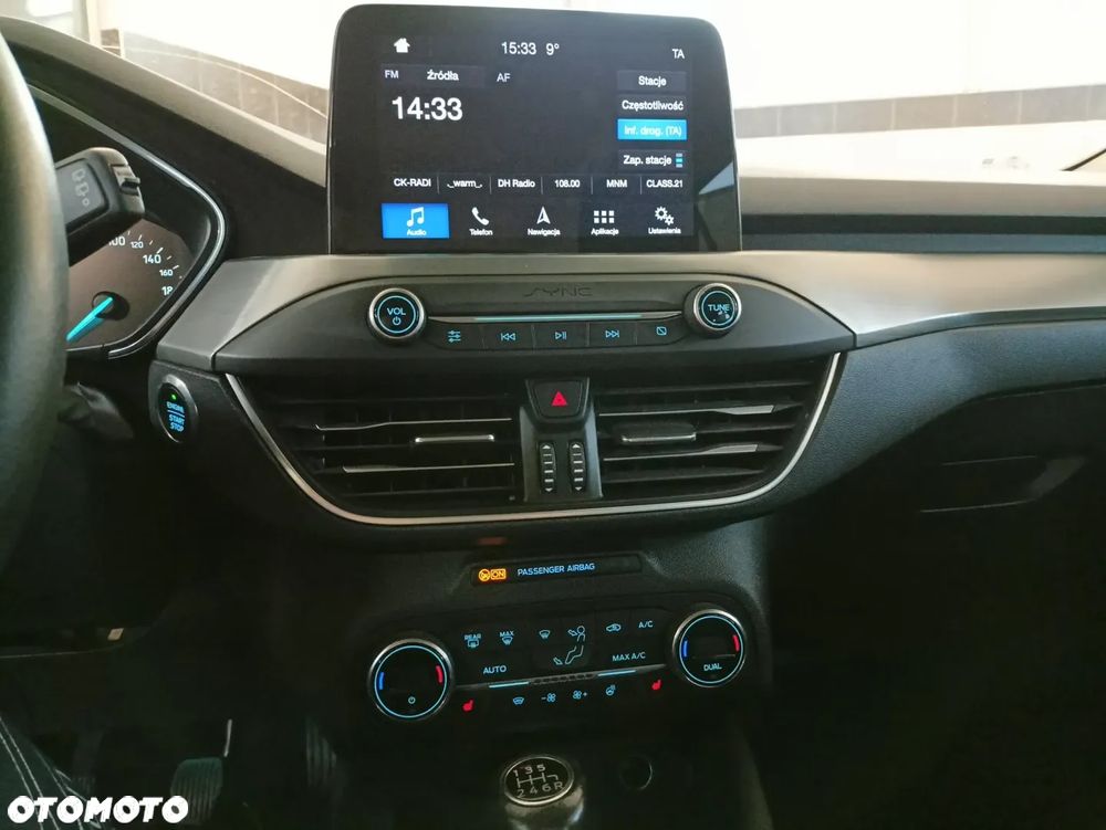 Ford Focus SW 1.0 EcoBoost Titanium - 14