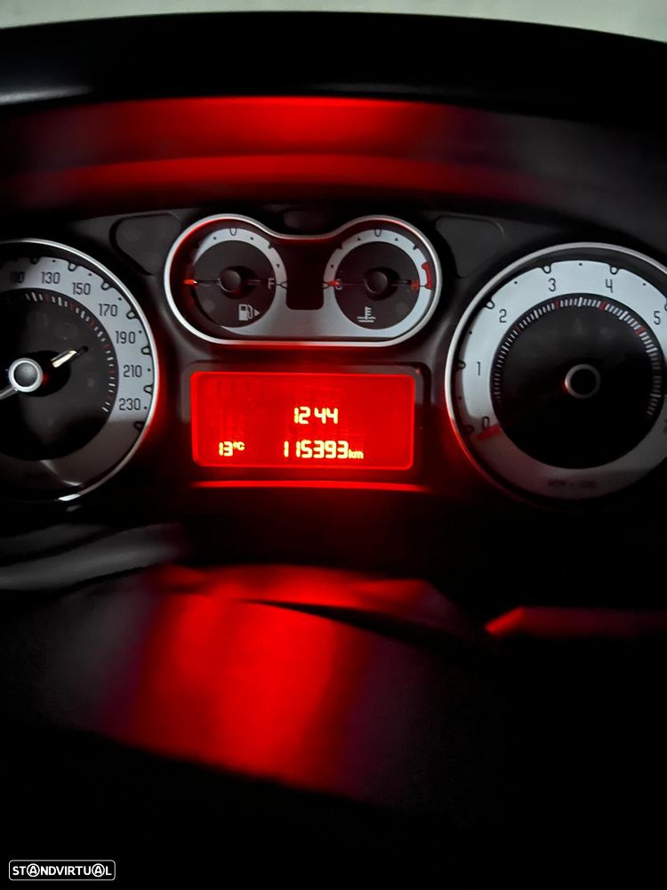 Fiat 500L 0.9 8V TwinAir S&S - 12