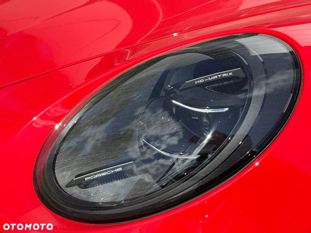 Porsche 911 Carrera T-Hybrid 4 GTS - 17
