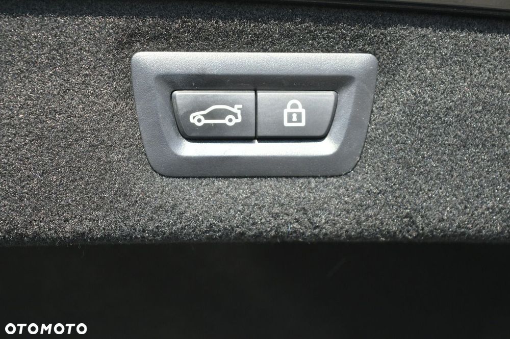 BMW Seria 8 840d xDrive - 39