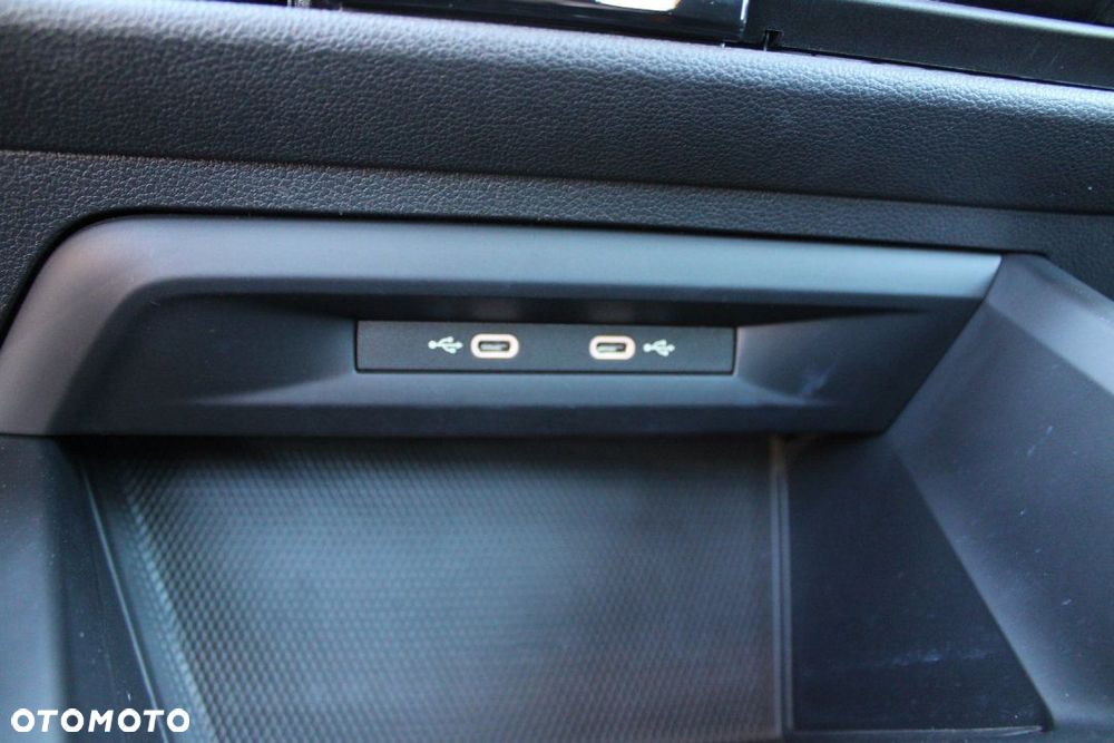 Volkswagen Golf - 39