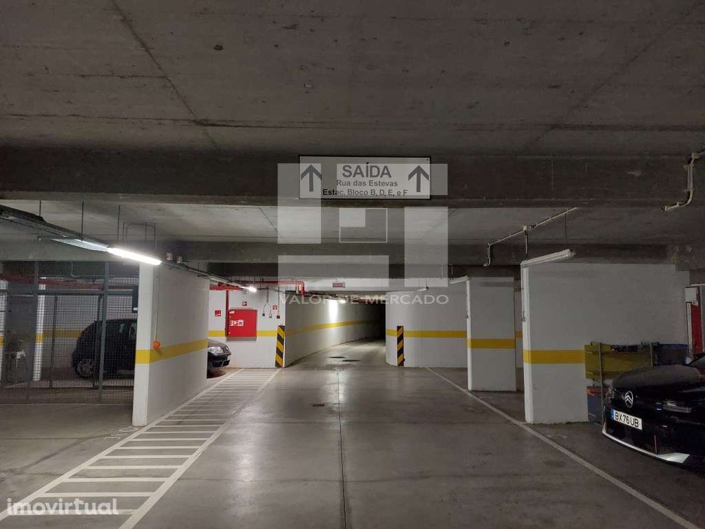 ESTACIONAMENTO - MARINA DE ALBUFEIRA - ALBUFEIRA - Grande imagem: 2/12