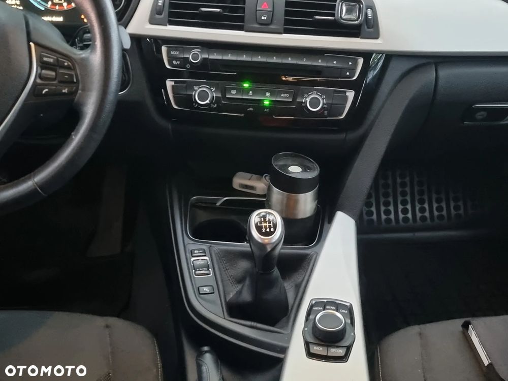 BMW Seria 3 - 17