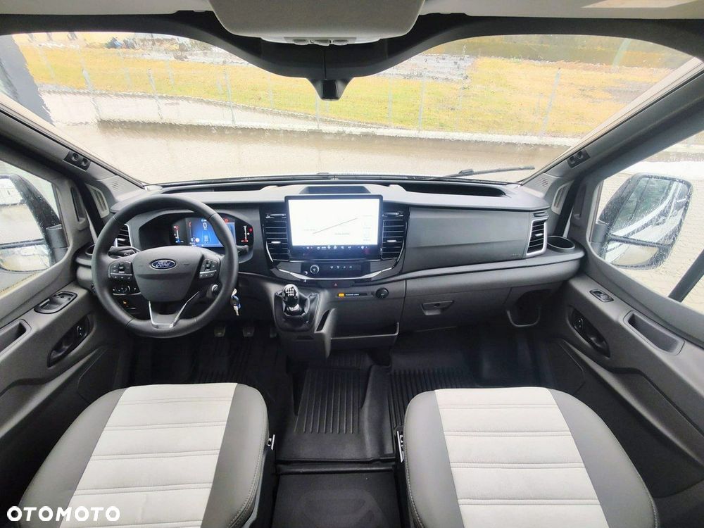 Sunlight Cliff 4x4 590 Ford z Napędem AWD 4x4 - 19