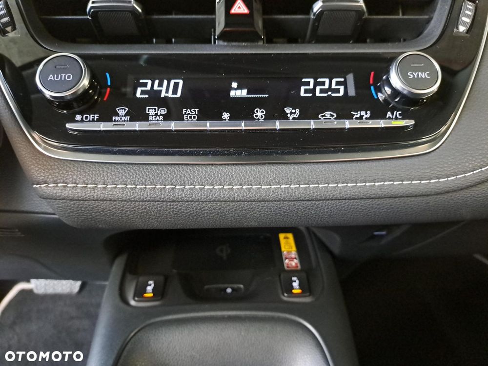 Toyota Corolla 1.8 Hybrid Comfort - 18