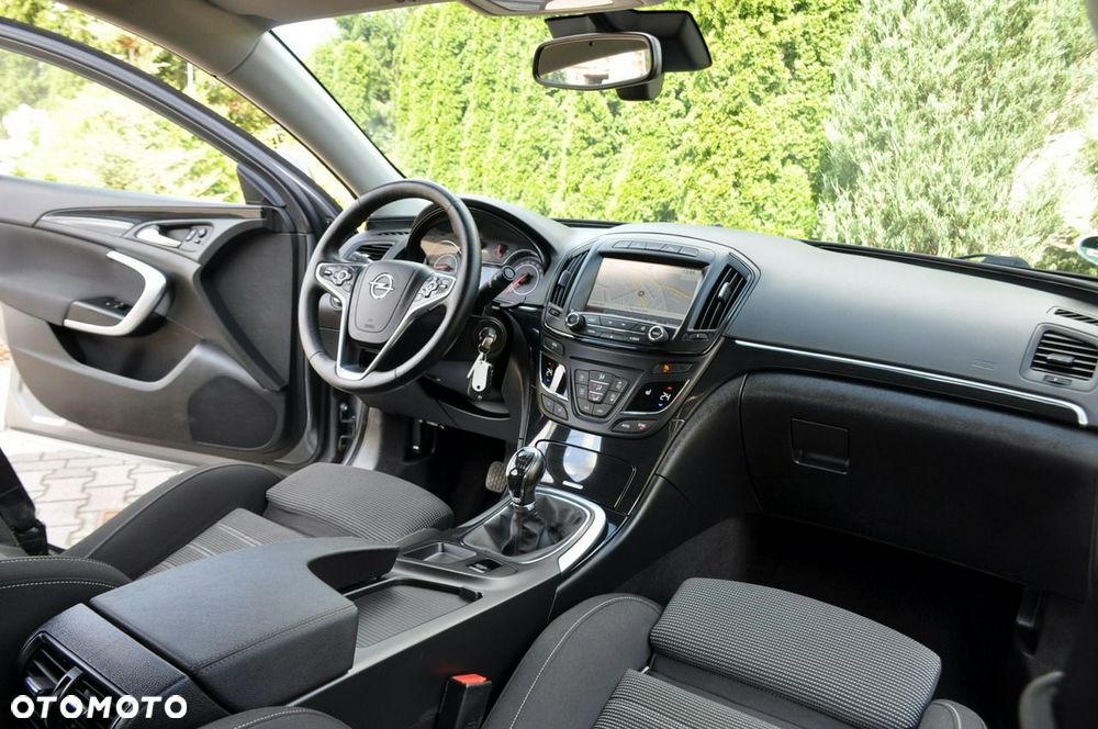 Opel Insignia - 24