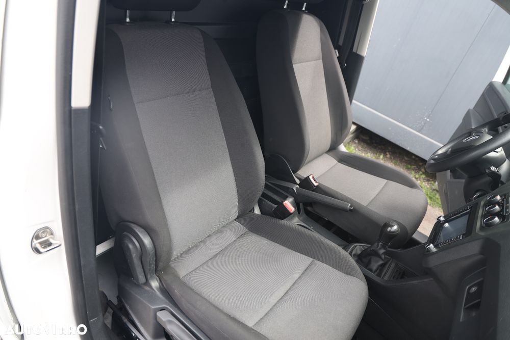 Volkswagen Caddy Maxi - 15