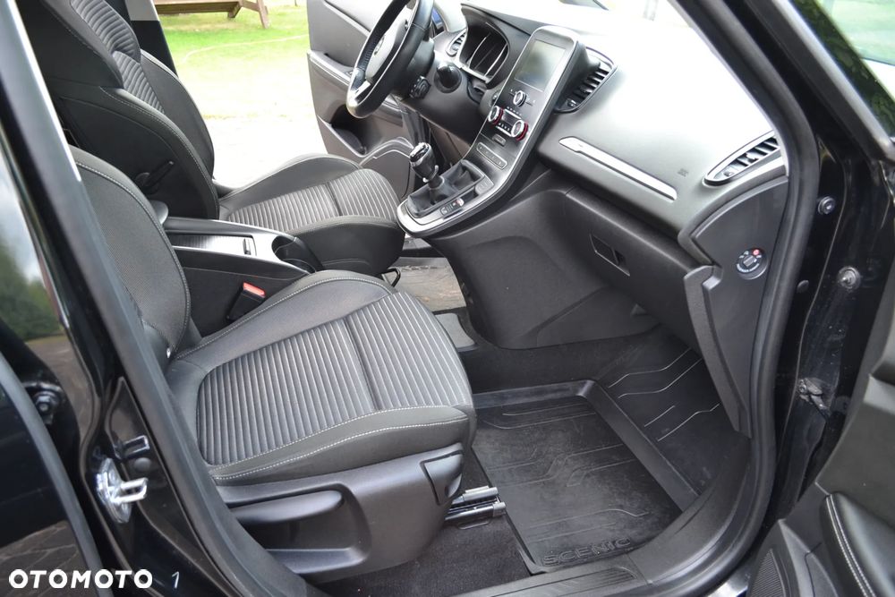 Renault Scenic ENERGY TCe 130 INTENS - 24