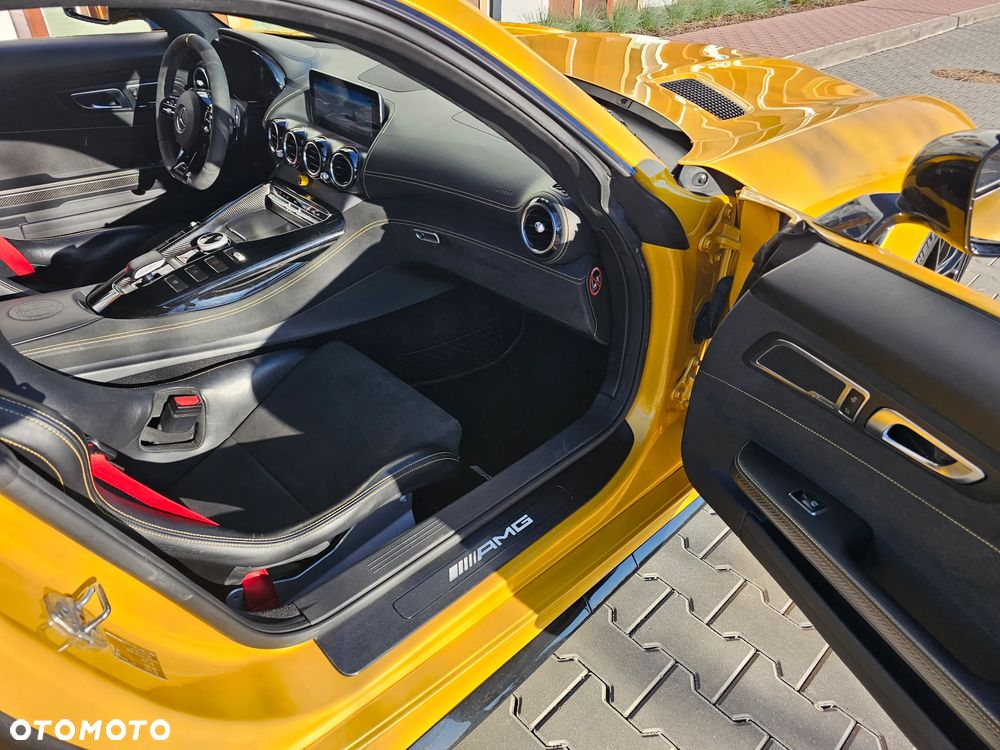 Mercedes-Benz AMG GT R - 16