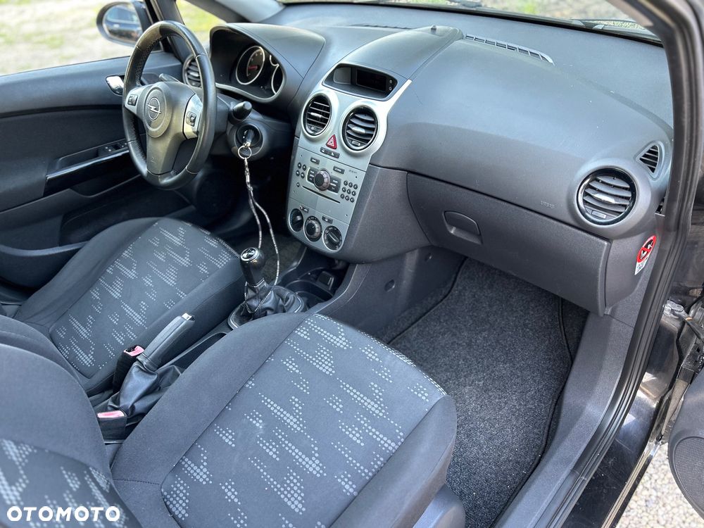 Opel Corsa 1.4 16V - 21